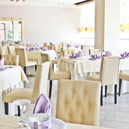 Aurelis Hotel Bërxull