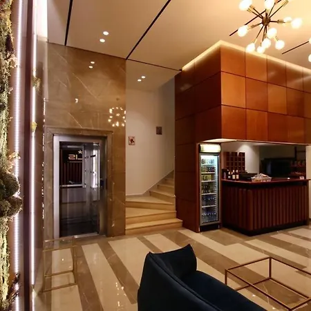 Aurelis Hotel Bërxull