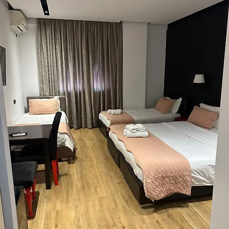 Aurelis Hotel Bërxull