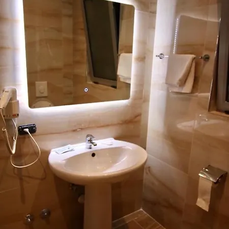 Aurelis Hotel Bërxull