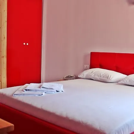 Hotel Aurelis Bërxull