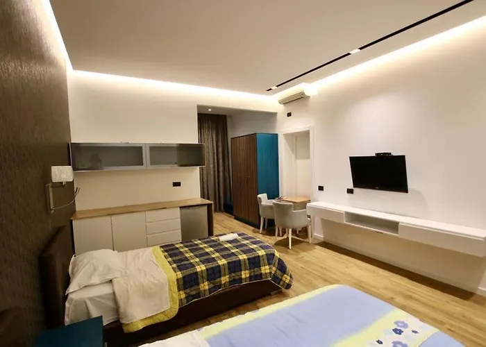 奥雷里斯酒店 4*