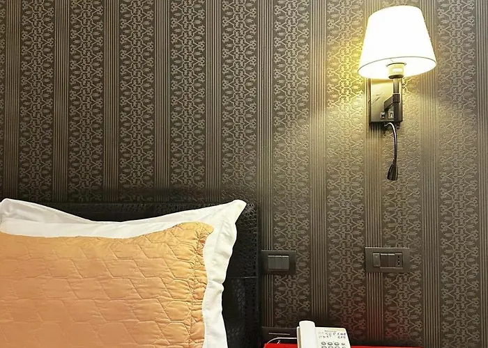 奥雷里斯酒店 Bërxull