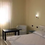 Aurelis 호텔 Bërxull