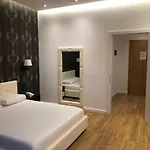 奥雷里斯酒店 4* Bërxull