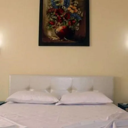 Aurelis فندق Bërxull