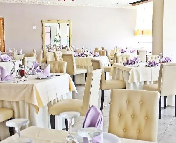 Hotel Aurelis Bërxull